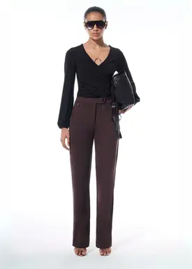 Calça Reta Bolso Faca