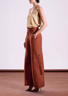 Calça Pala com Bolso