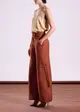 Calça Pala com Bolso