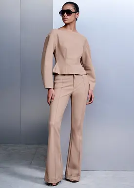 Calça Flare com Nervura