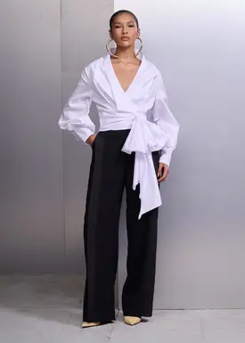Calça Pantalona com Recortes