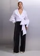 Calça Pantalona com Recortes