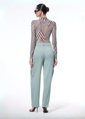 Calça Cargo Detalhe Barra