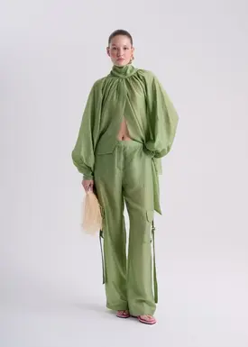 Bata Gola Alta com Amarração